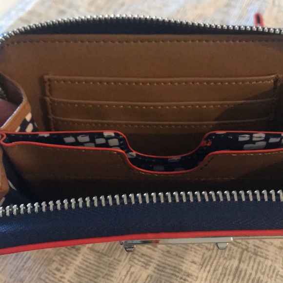 Wristlet navy blue and white stripe. - Picture 4 of 6